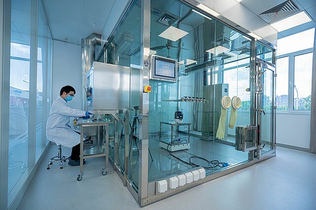 [Translate to Chinese:] Filtration science laboratory