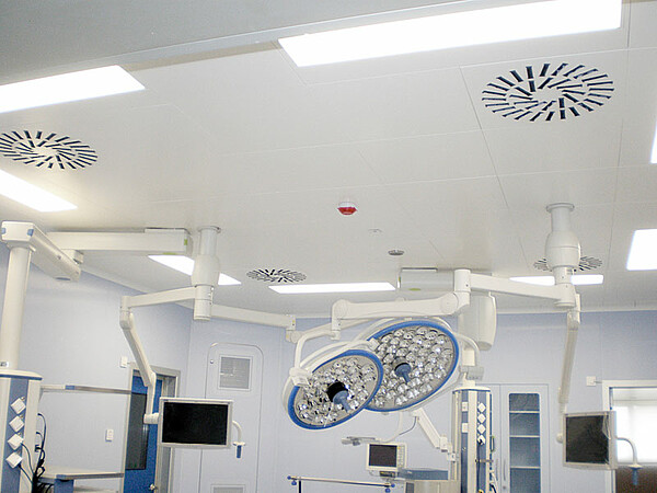 [Translate to Chinese:] The clinic’s final move is the ventilation and air-conditioning system